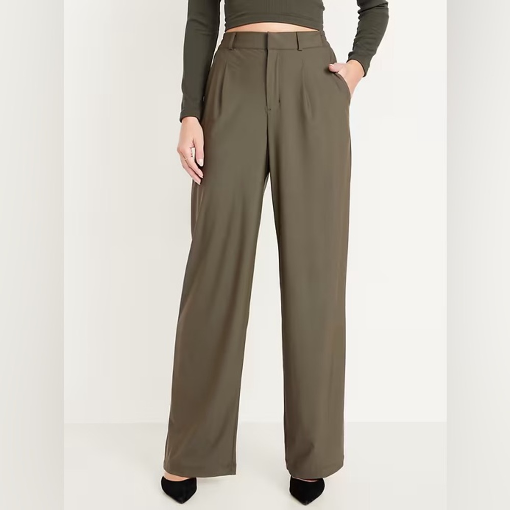 NWT! Old Navy Ancient Forest Green High Waisted SleekTech Trousers Pant
